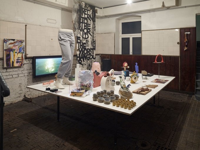 SCHMALTZ, 2018, Ausstellungsansicht, GUIMARÃES, Wien