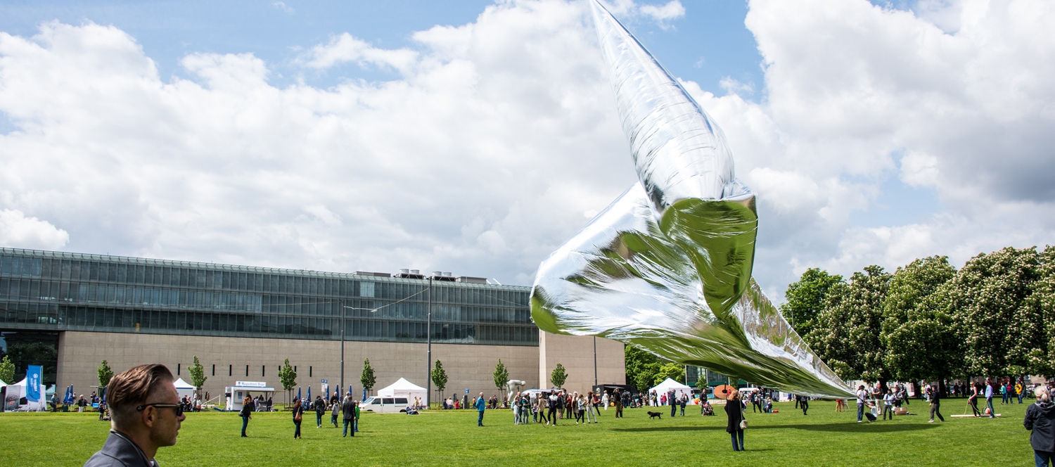 Kunstareal Fest 2015, Der Flug des Phoenix, super+ München | Foto: Stefan Koenig