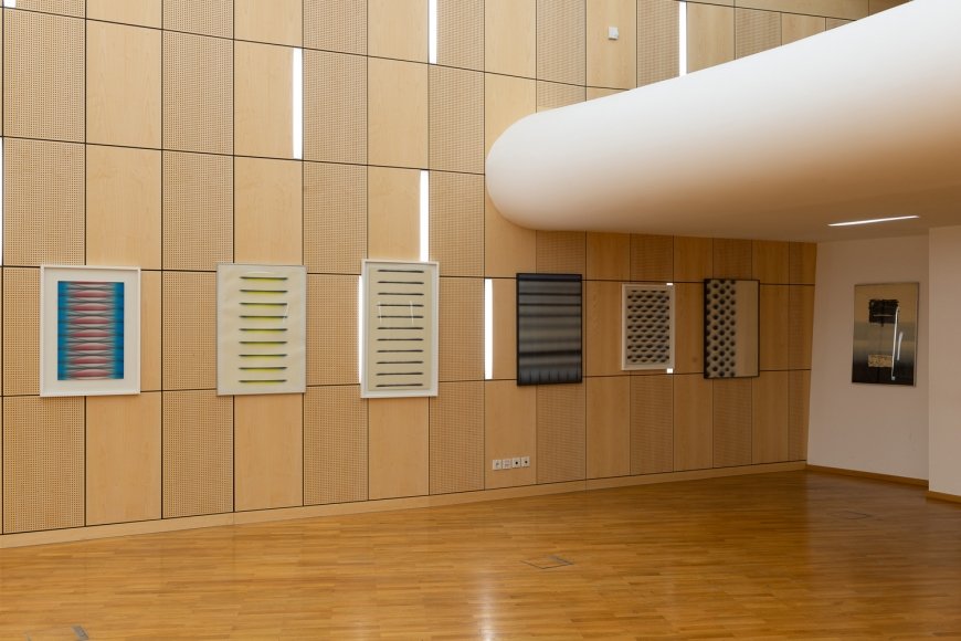 Tamás Hencze, Colors, 2019, Ausstellungsansicht, Wien | Foto: Nathan Murrell