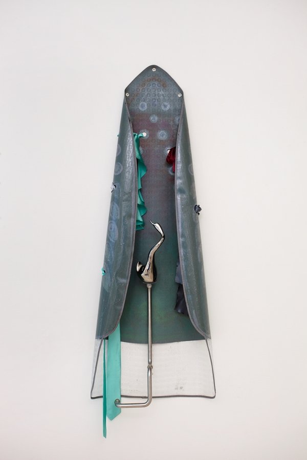 Ana Navas, Iron, 2018, pvc, acrylic, metal, textile, ceramic, 195 x 62 cm 