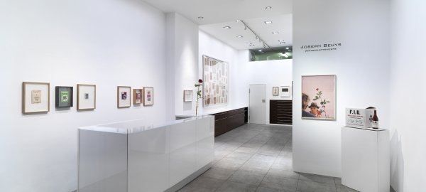 Joseph Beuys - Wirtschaftswerte, 2019, Aussstellungsansicht, Konzett Gallery, Wien © Konzett Gallery | Foto: Sandro E.E. Zanzinger