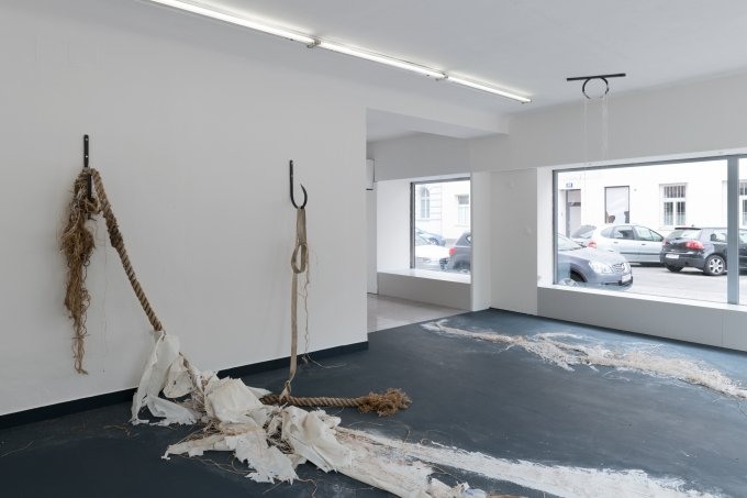 Dominique White, Abandon(ed) Vessel, installation view, Kevin Space 2019, Photo: Maximilian Anelli-Monti