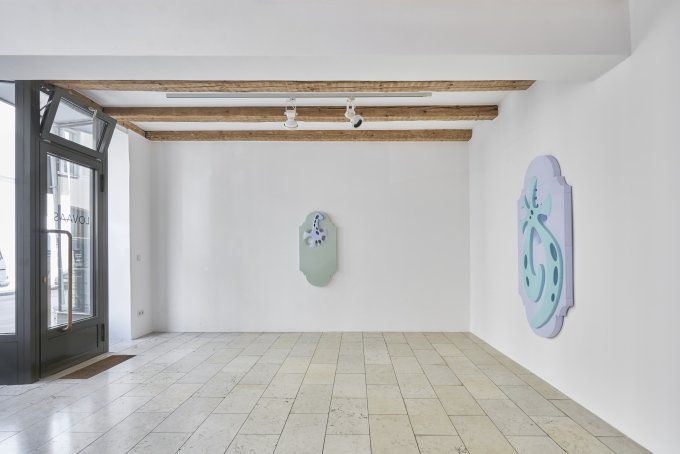 Richard Nikl, God and Harvard, 2018, Ausstellungsansicht, Lovaas Projects, München