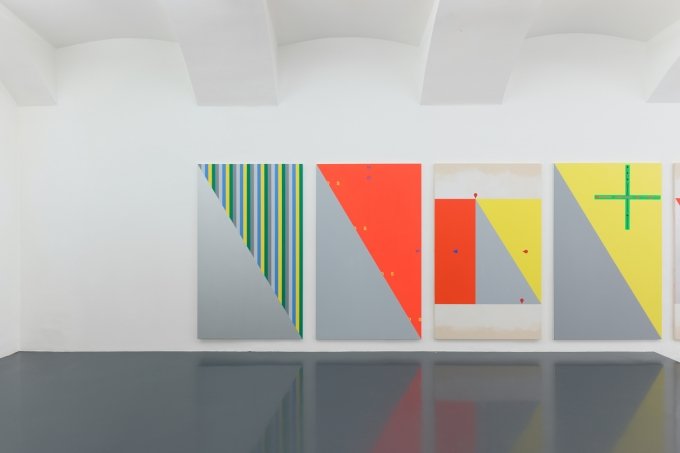 Nick Oberthaler, M_O_B, 2019, Ausstellungsansicht, Galerie Emanuel Layr, Wien