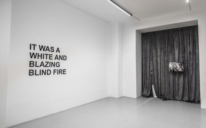 Sofia Borges, IT WAS A WHITE AND BLAZING BLIND FIRE, 2020, Ausstellungsansicht Galerie Kandlhofer | Photos: Sofia Borges | Courtesy of Galerie Kandlhofer