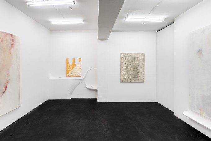 Sophie Reinhold, Dear Hannes, 2018, Ausstellungsansicht, Schiefe Zähne, Berlin