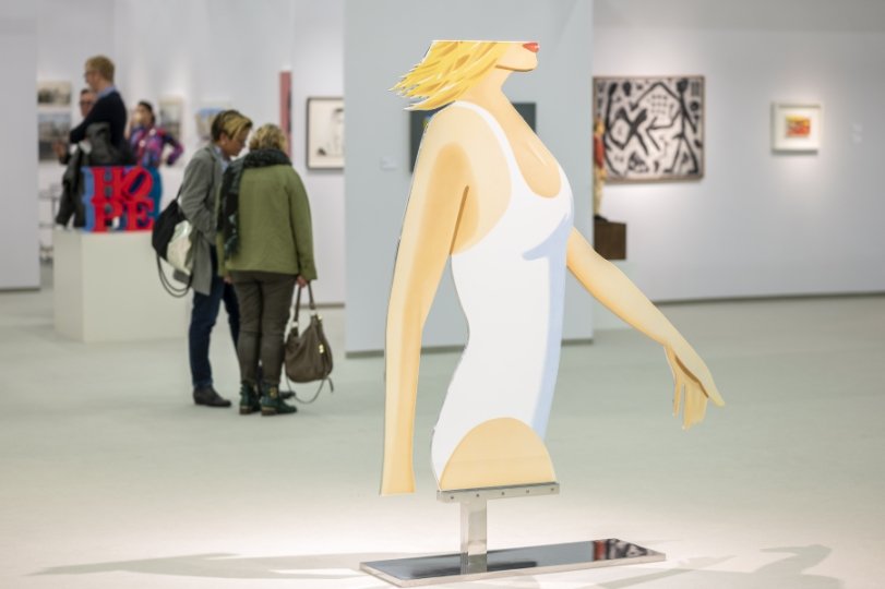 Sculpture Cologne, Alex Katz, Coca-Cola Girl, 2021, Galerie Boisserée, Halle 11.1, © Koelnmesse GmbH, Oliver Wachenfeld
