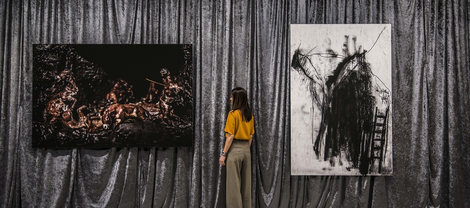 Sofia Borges, IT WAS A WHITE AND BLAZING BLIND FIRE, 2020, Ausstellungsansicht Galerie Kandlhofer | Photos: Sofia Borges | Courtesy of Galerie Kandlhofer