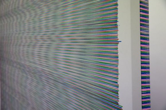 MAUREEN KAEGI, DETAIL Ohne Titel, 2017, Acryl und ECCO Pigmentliner auf Leinwand, 245 x 190 cm Foto: eSeL.at 